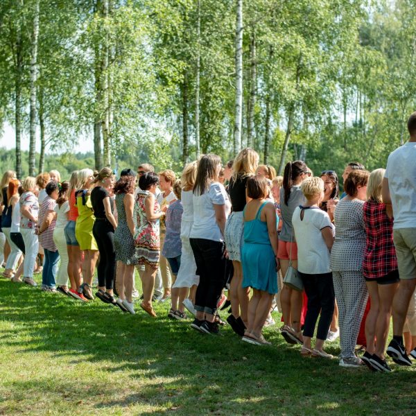 Teambuilding-team-building-sporta-speles-sporta-spēles-komandas-saliedēšana-saliedēšanās-uzdevumi-kolektiva-saliedēšana-sporta-spēļu-organizātori