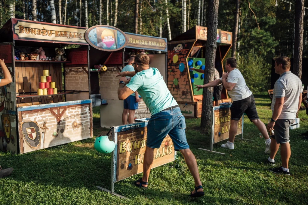 uzņēmuma-vasaras-festivāls-pasākumu-aģentūra-festivāla-aktivitātes-uzņēmumiem-organizātori-netradicionālas-spēles-vasaras-sporta-spēlēs